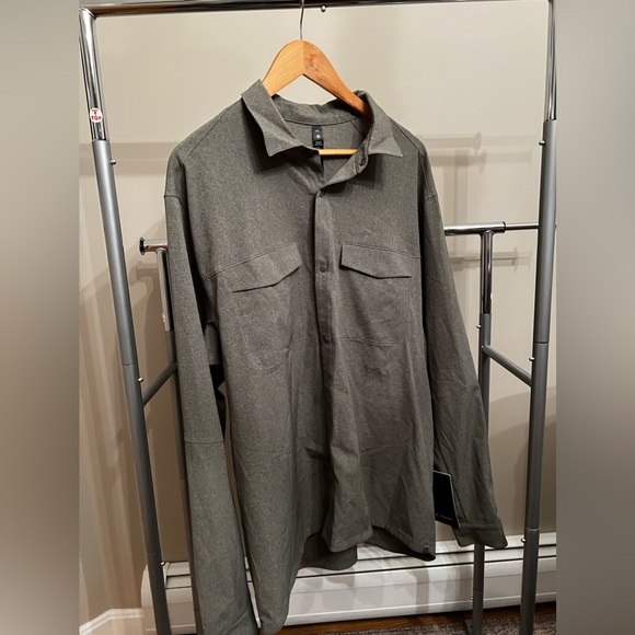 NWT Lululemon Airing Easy Overshirt Snap Button Down size XXL - Picture 2 of 4